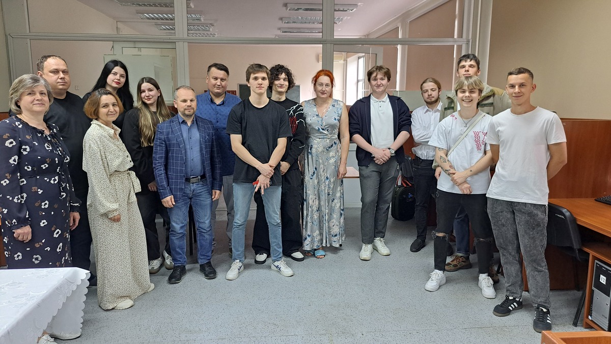 Захист кваліфікаційних робіт у групі ЦДБ-21-1
